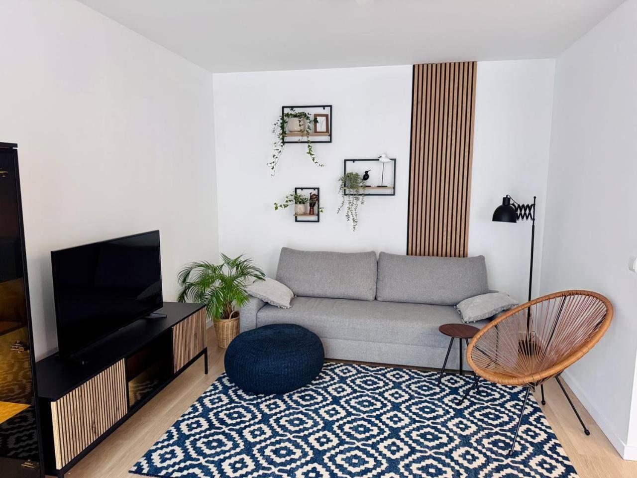 C- Home4U - Apartment With A City View Close To Aquapark, Parking In Secured Area Краков Экстерьер фото